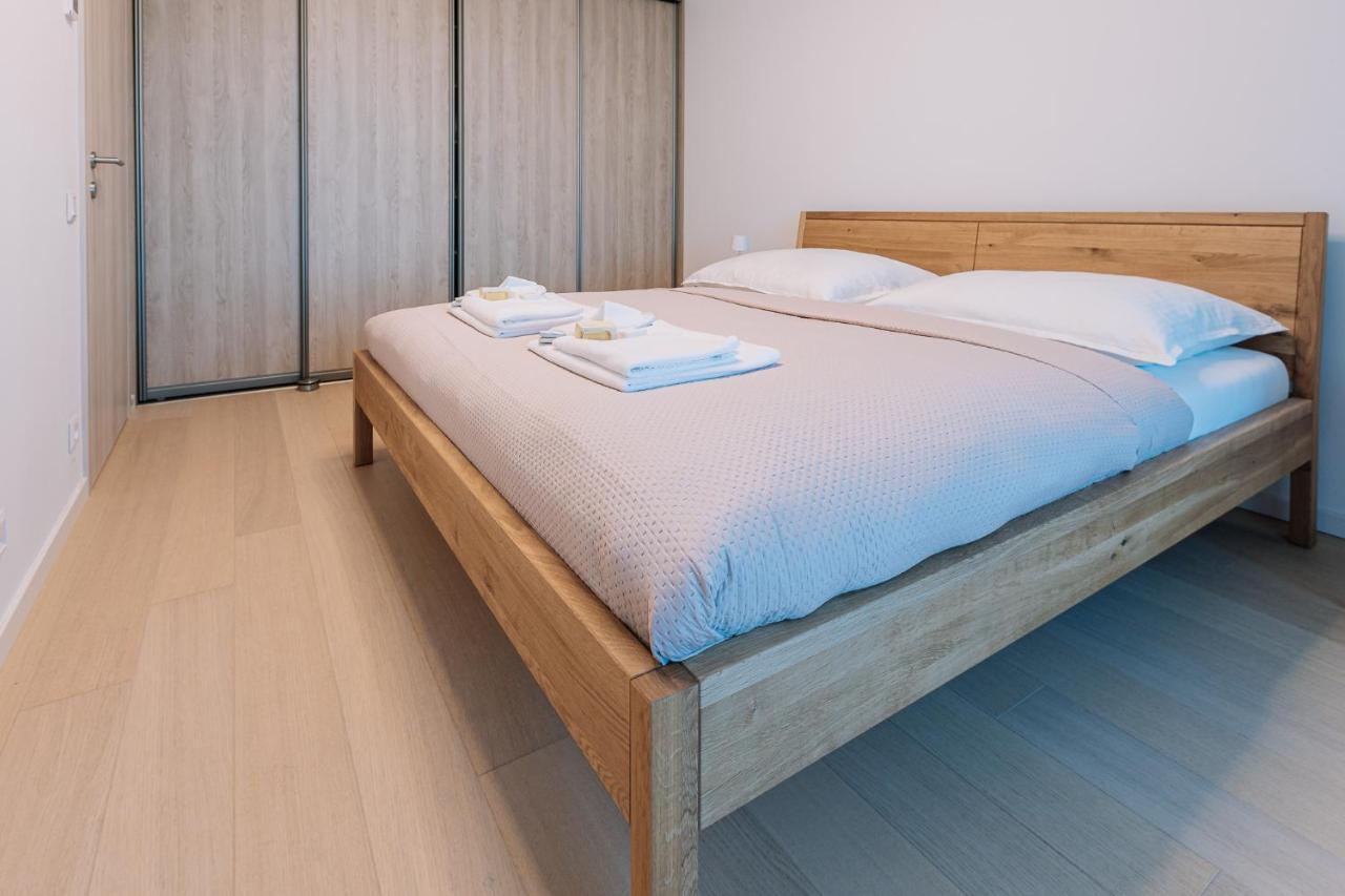 Skau Coral Residence In Sky Park 22 Floor 1Tower Panoramic View Free Parking Bratislava Dış mekan fotoğraf